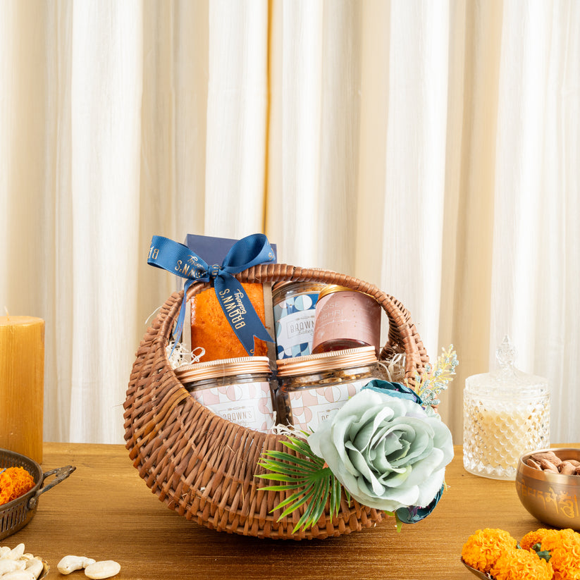 MOON WICKER BASKET (LARGE) Brownsbakery